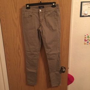 Khaki American Eagle Jegging